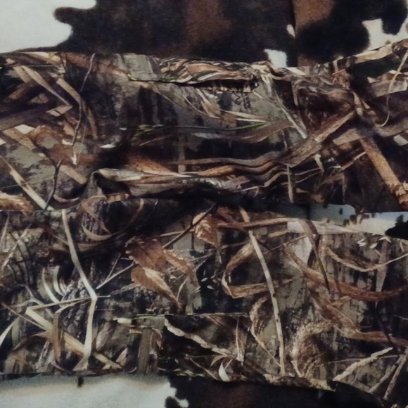 REALTREE CAMO, 4 POCKETS, PANTS, KIDS SIZE LARGE. - Picture 6 of 11